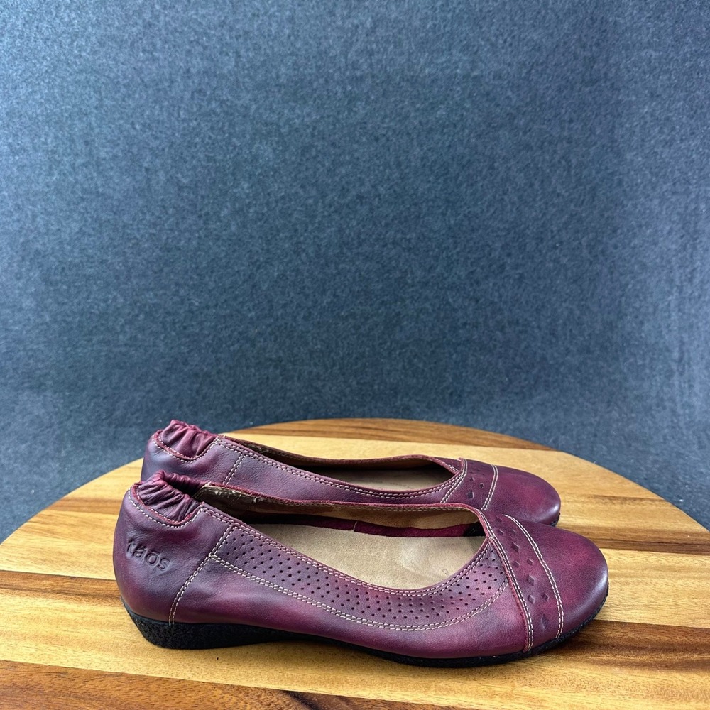 Taos Women's Taupe Leather Ballet Flat Shoes Dark Red Size US Size 7-7.5 M (38)